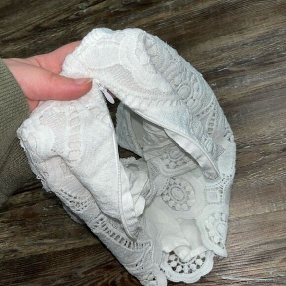 Abercrombie & Fitch White Lace Crop Top - Picture 5 of 7